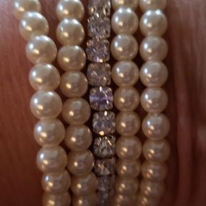 Avon pretty pearlesque rhinestone bracelet set
